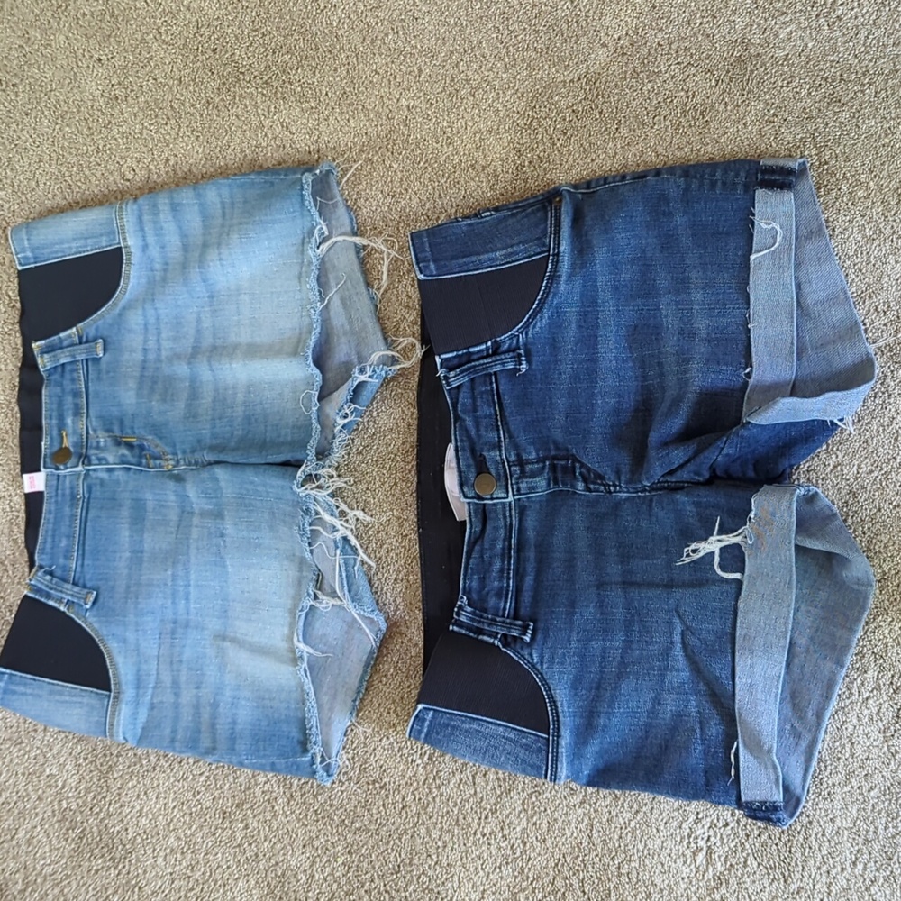 Maternity shorts
